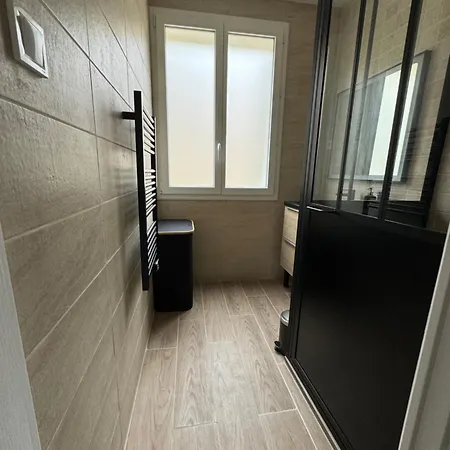 Superbe 4 Personnes Les Pieds Dans L'eau *