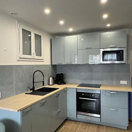 Superbe 4 Personnes Les Pieds Dans L'eau *